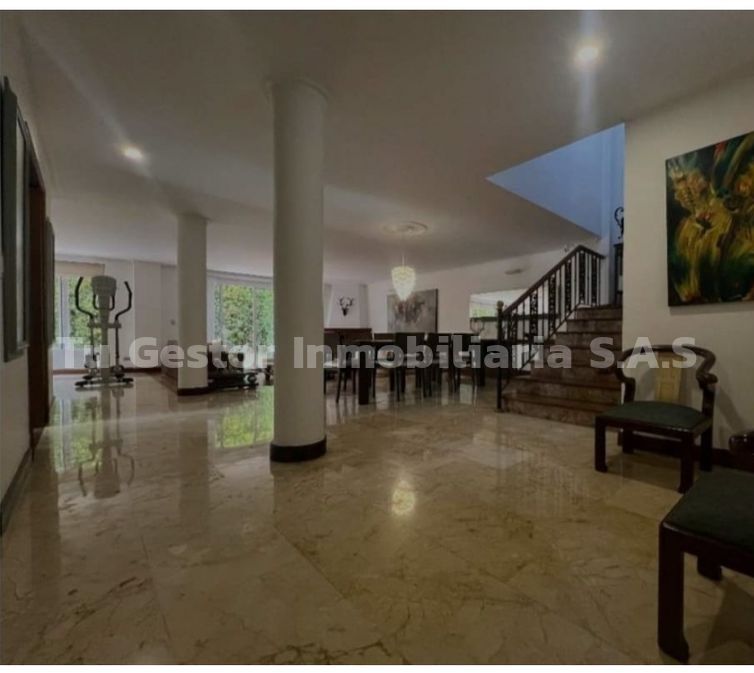 house en arriendo - Poblado La Calera en Poblado La Calera